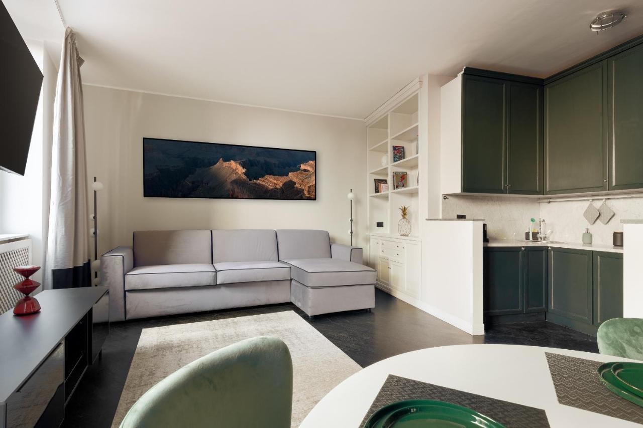 Hl Luxury Duomo Apartment - Via Torino, Montenapoleone ミラノ エクステリア 写真